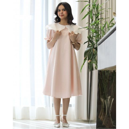 صورة فستان بناتي مخطط بتصميم خصر مفتوح ودلعة بيضاء راقية - 1226